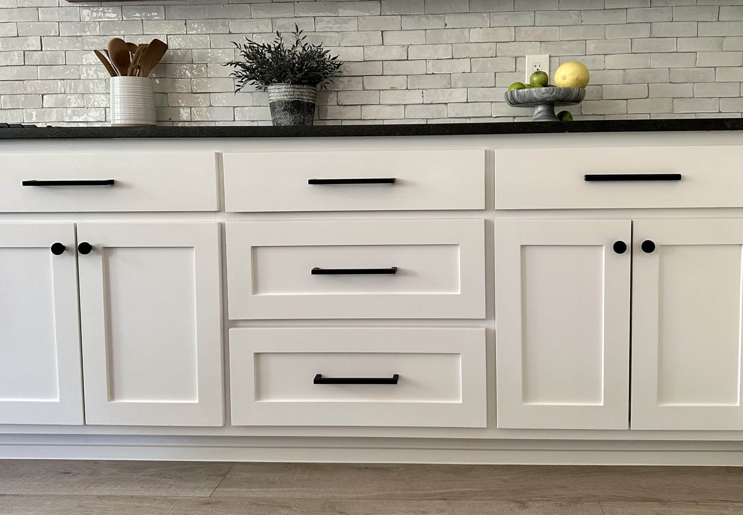 7 Best Drawer Pulls for Kitchen Cabinets in 2025