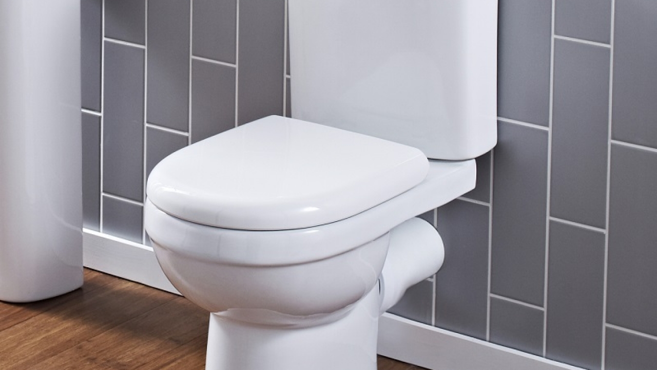 7 Best Soft Close Toilet Seats for Comfort and Durability in Bathrooms in 2025
